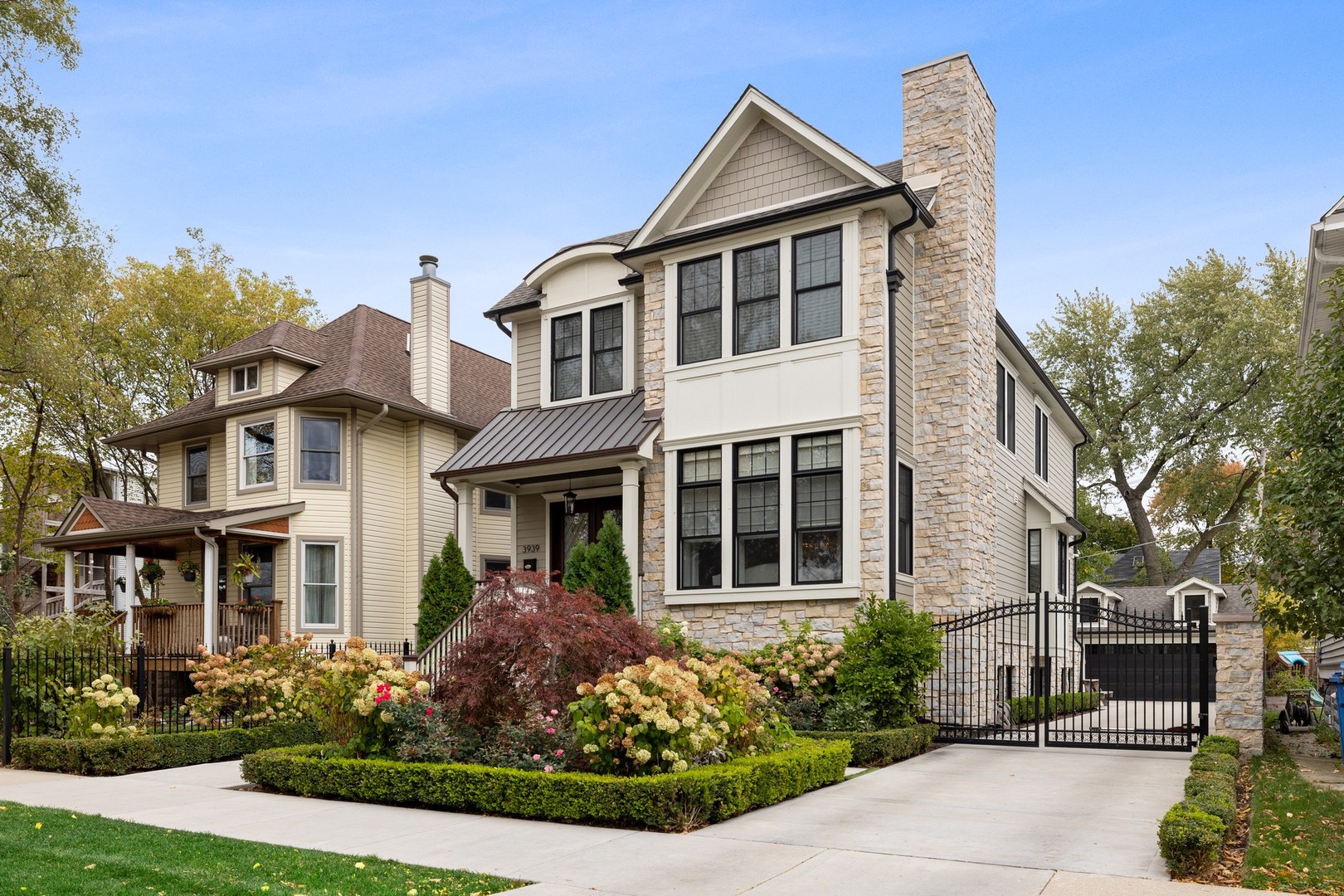 3939 North Kenneth Avenue Chicago, IL 60641 - Photo 2 of 50