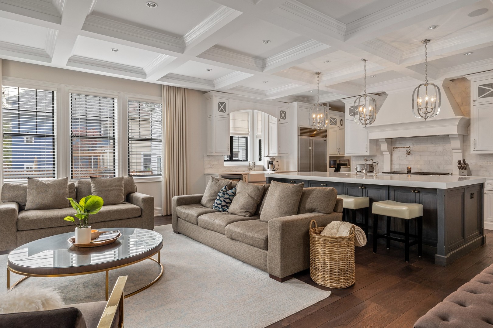 3939 North Kenneth Avenue Chicago, IL 60641 - Photo 12 of 50