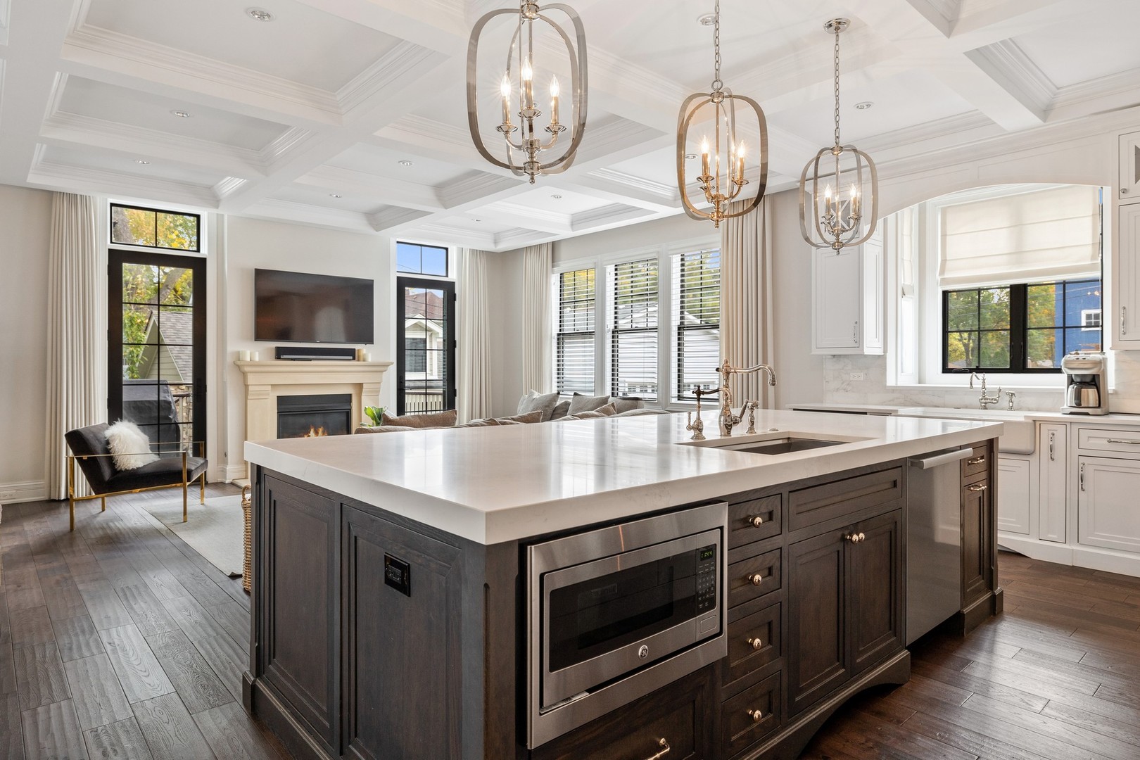 3939 North Kenneth Avenue Chicago, IL 60641 - Photo 16 of 50