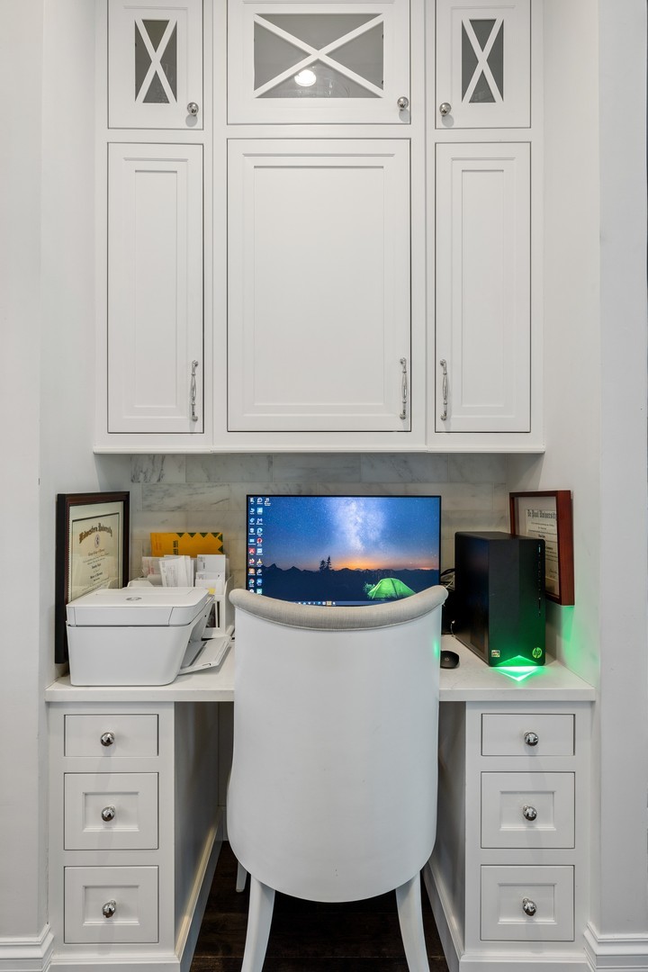 3939 North Kenneth Avenue Chicago, IL 60641 - Photo 20 of 50