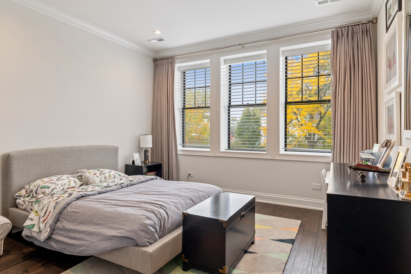 3939 North Kenneth Avenue Chicago, IL 60641 - Photo 34 of 50