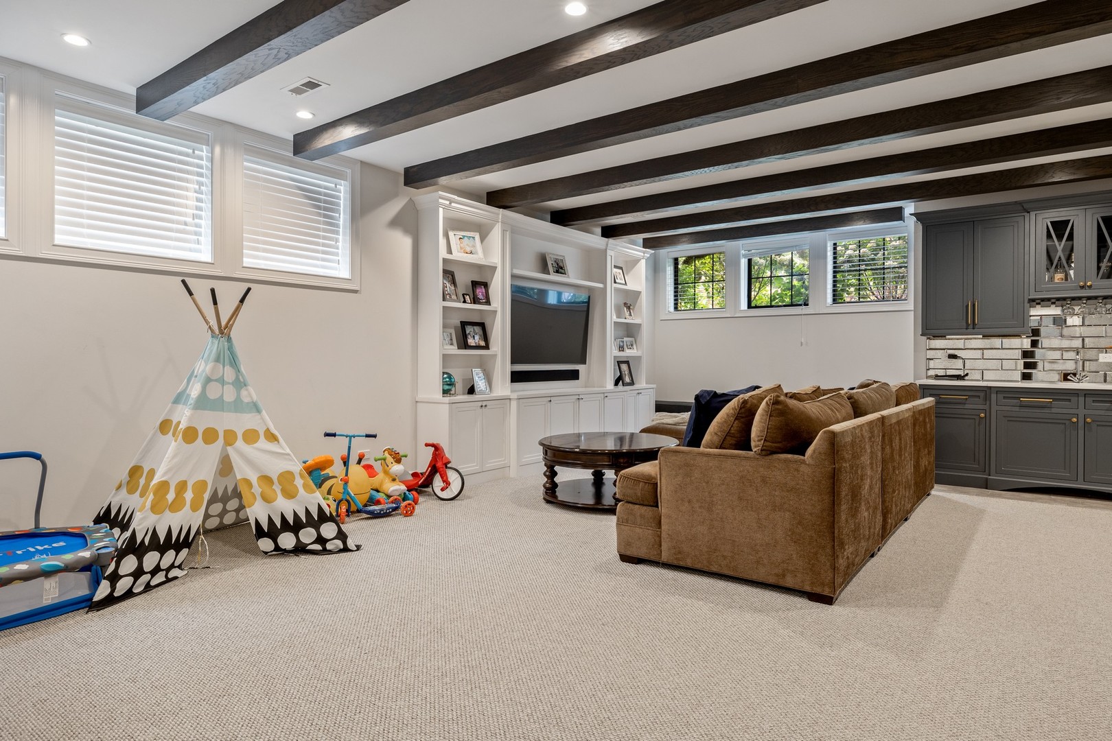 3939 North Kenneth Avenue Chicago, IL 60641 - Photo 37 of 50