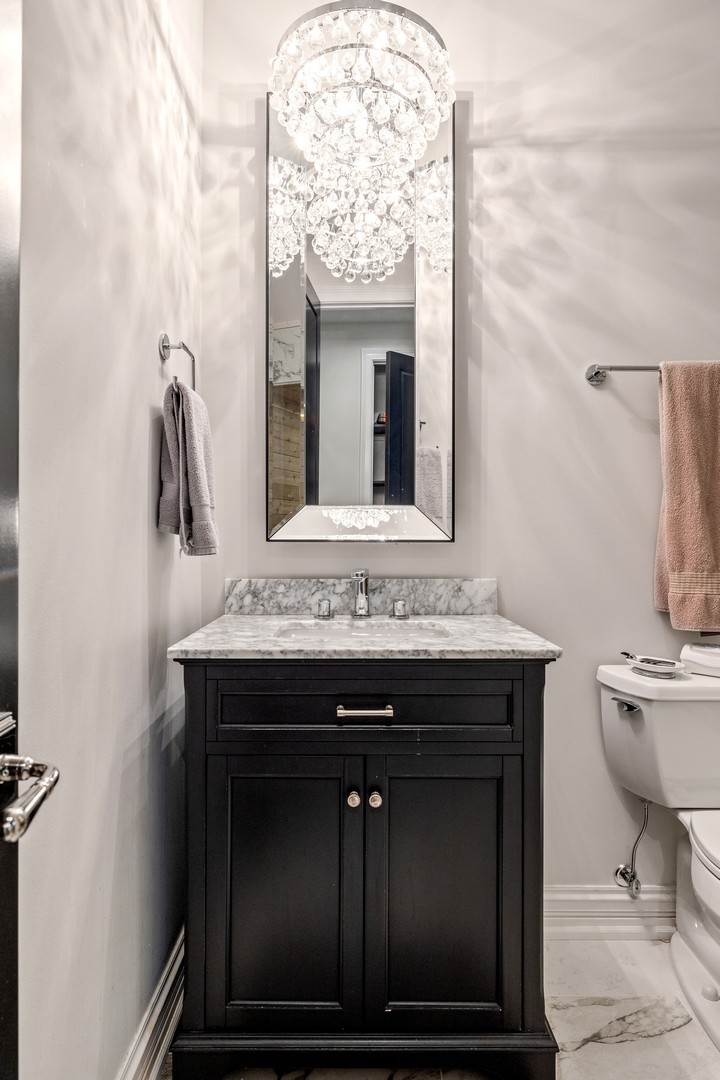 3939 North Kenneth Avenue Chicago, IL 60641 - Photo 41 of 50