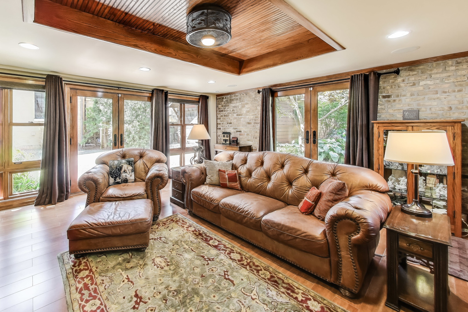 210 Berry Parkway Park Ridge, IL 60068 - Photo 12 of 30 a large bedroom with a bed and a couch