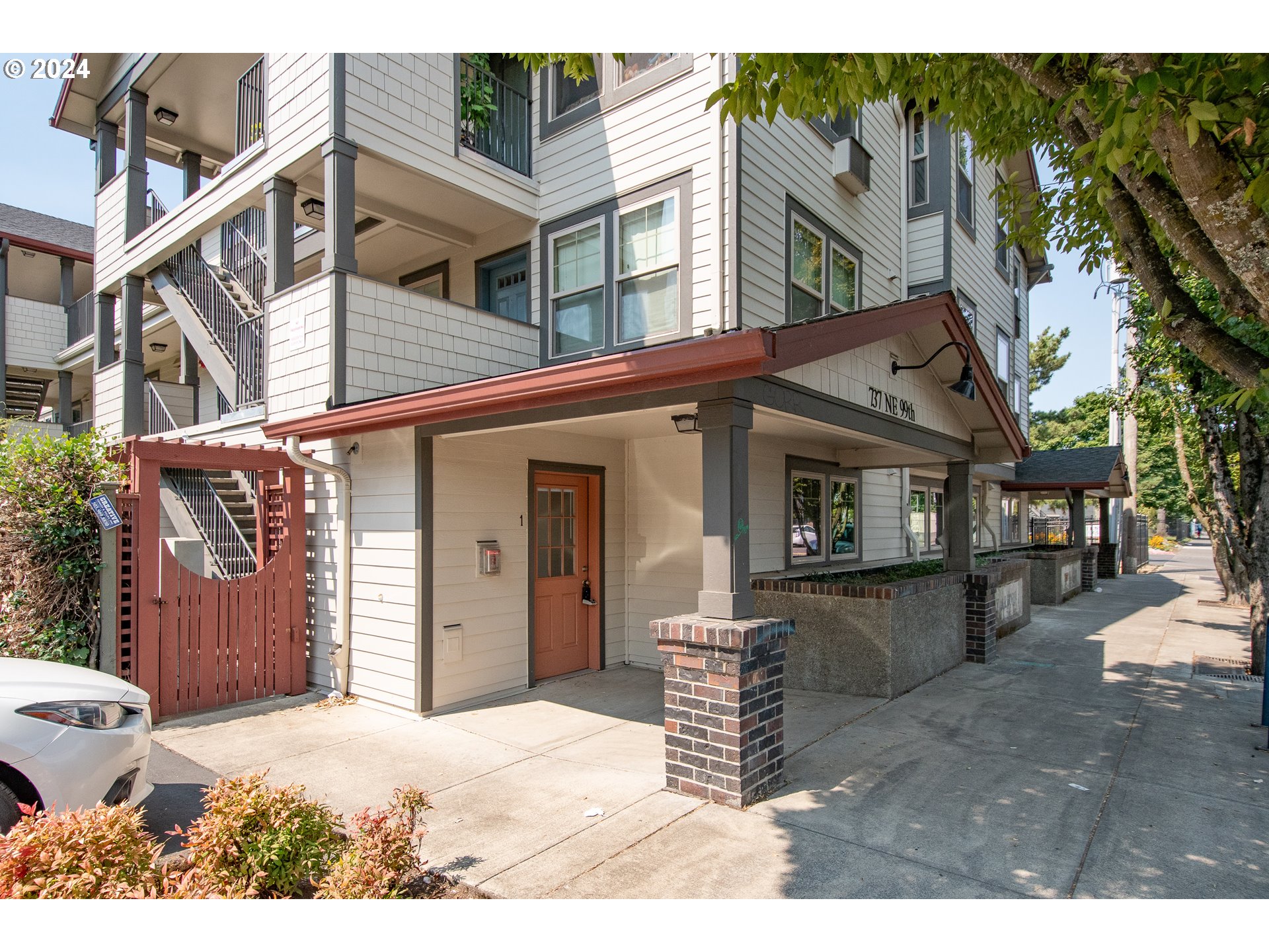 737 Northeast 99th Ave