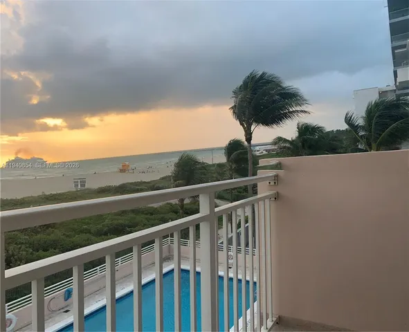 $5,000 | 345 Ocean Drive, Unit 415, Miami Beach, FL 33139