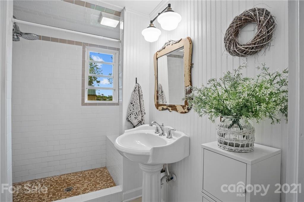 113 Trinity Road Statesville, NC 28625 - Photo 21 of 36 Gallery Image 21