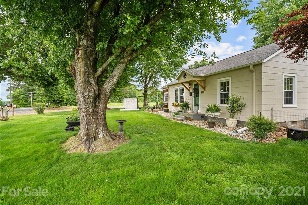 113 Trinity Road Statesville, NC 28625 - Photo 29 of 36 Gallery Image 29