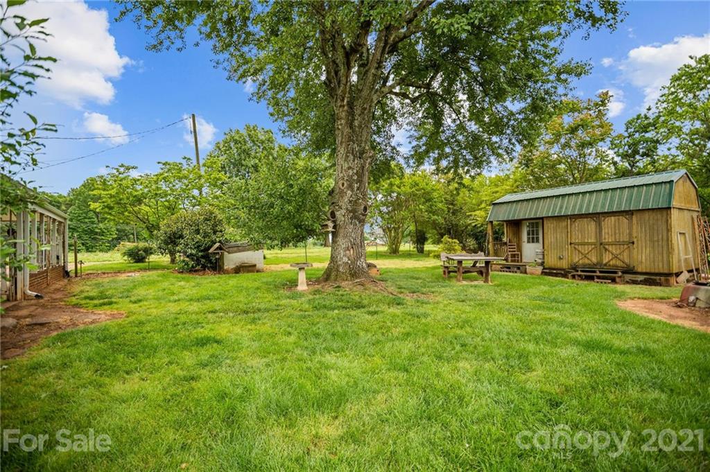 113 Trinity Road Statesville, NC 28625 - Photo 30 of 36 Gallery Image 30
