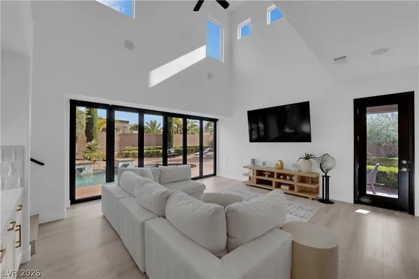 $1,400,000 | 2407 Antrim Irish Drive, Henderson, NV 89044