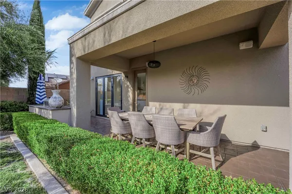 $1,400,000 | 2407 Antrim Irish Drive, Henderson, NV 89044