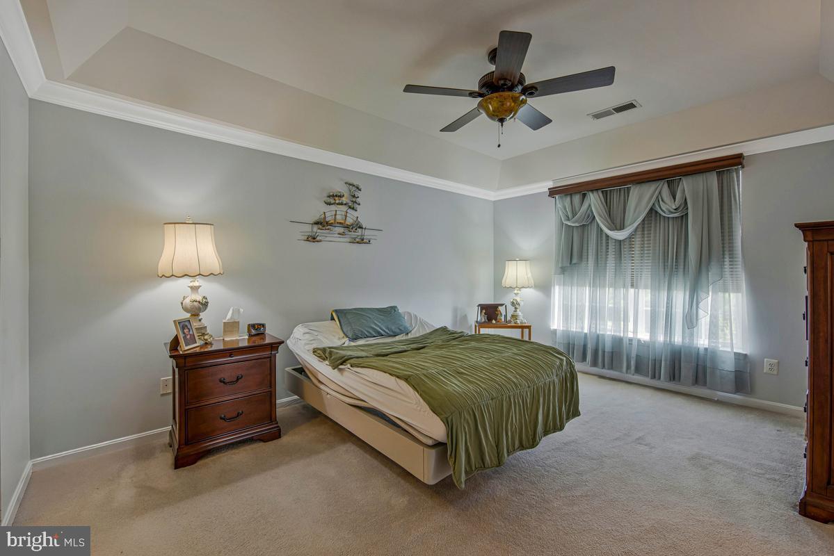 7335 Brookview Road, Unit 303 Elkridge, MD 21075 - Photo 20 of 50 Primary Bedroom