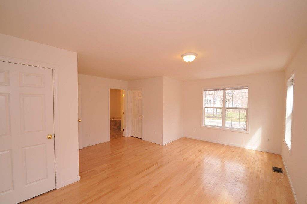 187 Potter Road Framingham, MA 01701 - Photo 17 of 30
