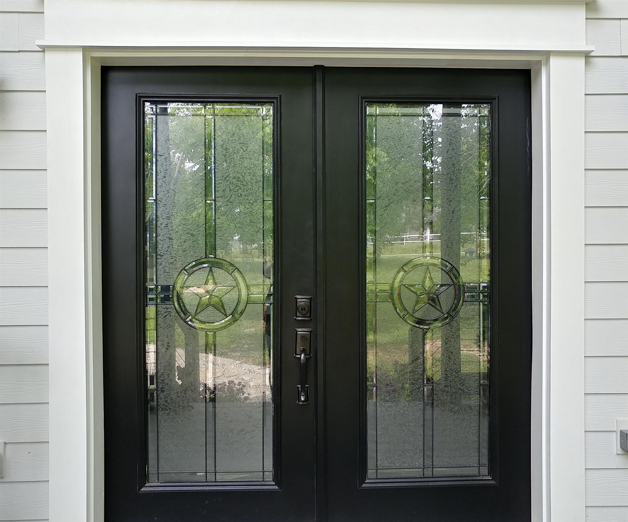 4055 Flewellyn Road Springfield, TN 37172 - Photo 3 of 28 a view of a glass door and a window