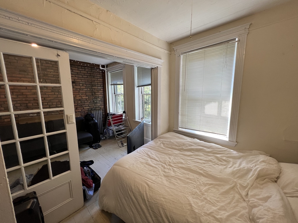 76 Myrtle Street, Unit 2 Boston, MA 02114 - Photo 6 of 9