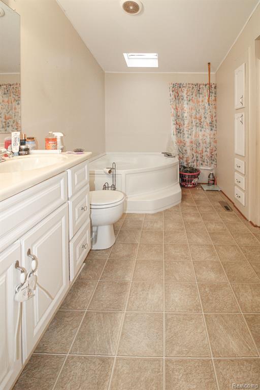 38962 Bayview Road, Unit 59 New Boston, MI 48164 - Photo 12 of 19
