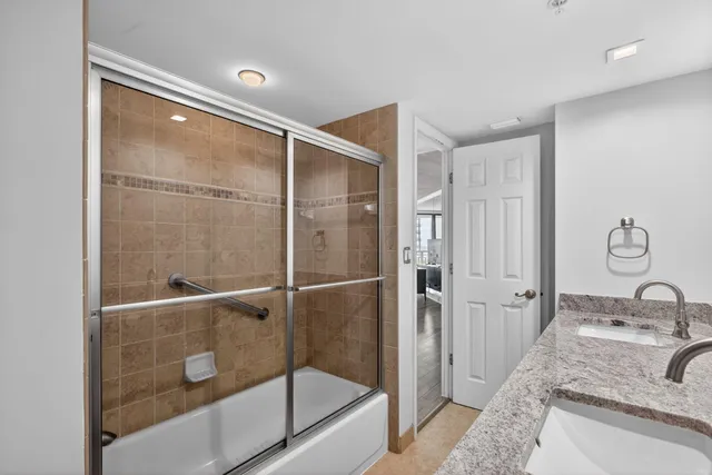 $739,000 | 3000 North Ocean Drive, Unit 14G, Singer Island, FL 33404