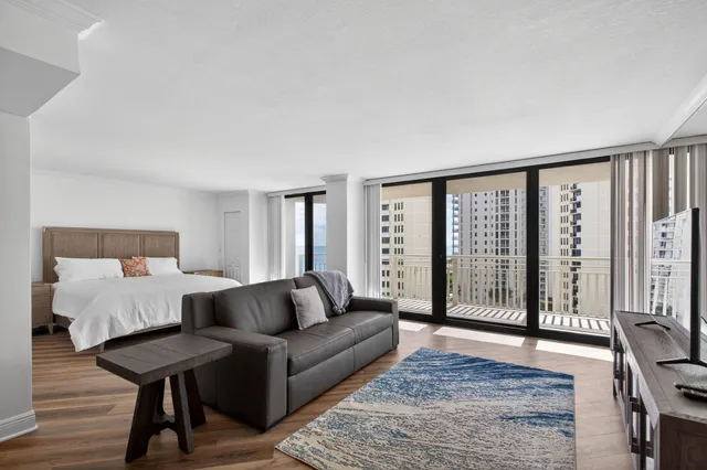 $739,000 | 3000 North Ocean Drive, Unit 14G, Singer Island, FL 33404