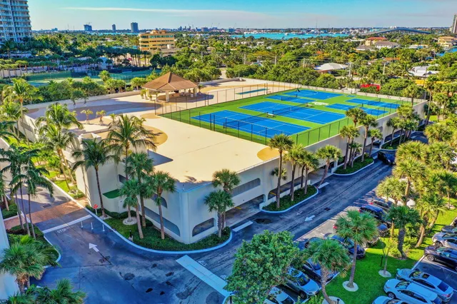 $739,000 | 3000 North Ocean Drive, Unit 14G, Singer Island, FL 33404