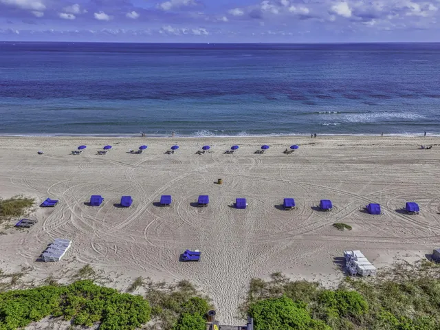 $739,000 | 3000 North Ocean Drive, Unit 14G, Singer Island, FL 33404