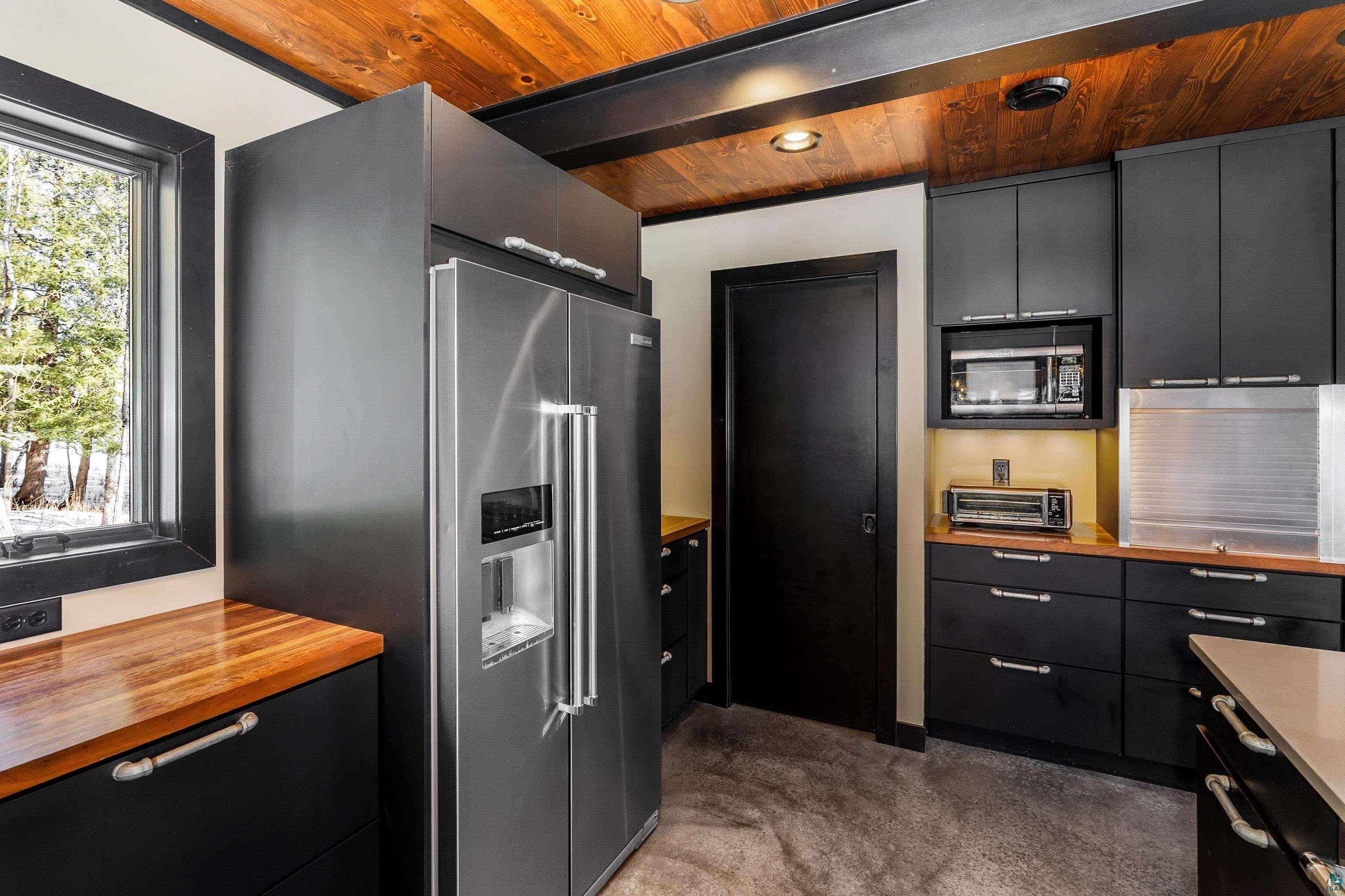 3515 Greysolon Road Duluth, MN 55804 - Photo 8 of 41 Gallery Image 8