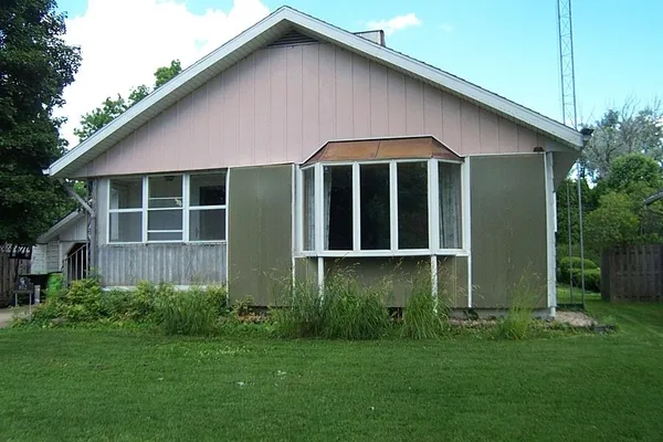 $239,900 | 812 East Jefferson Street, Waupun, WI 53963