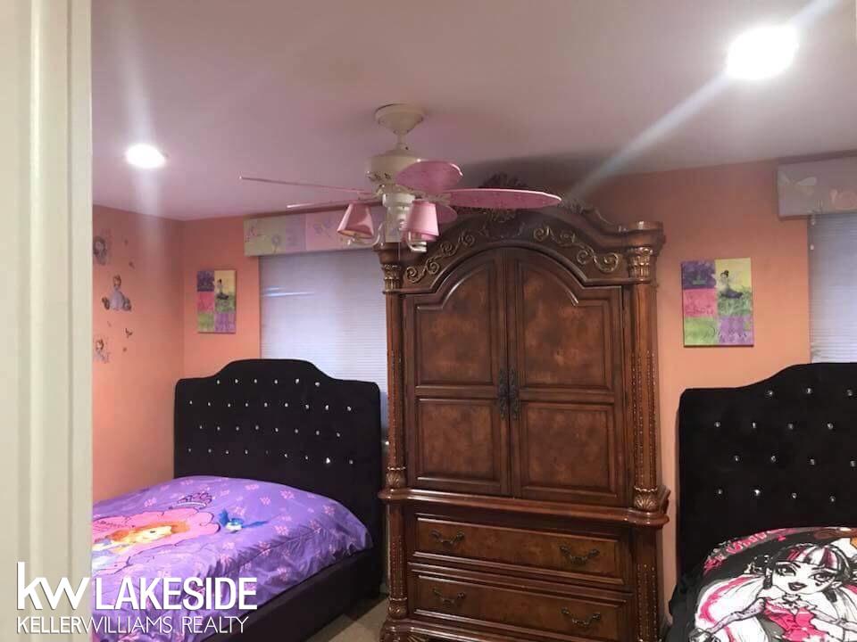 4284 15 Mile Road Sterling Heights, MI 48310 - Photo 12 of 21 31347312-14.JPG