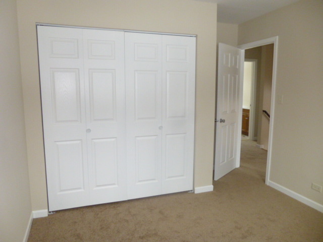 577 Redwood Road Bolingbrook, IL 60440 - Photo 15 of 20 a view of an empty room