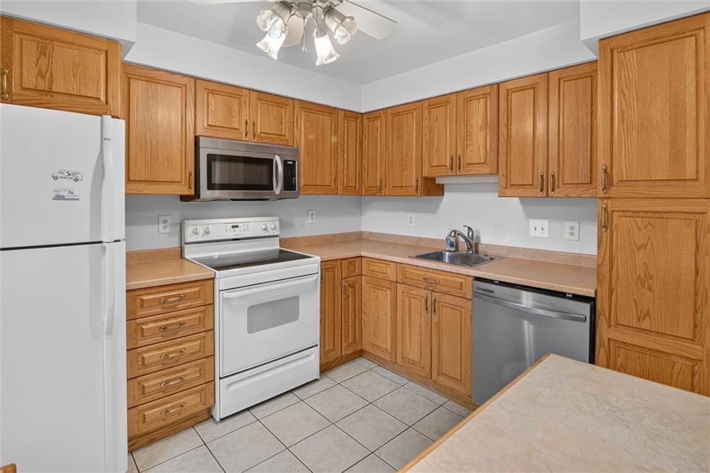 7440 Lighthouse Point Pittsburgh, PA 15221 - Photo 15 of 35 Gallery Image 15