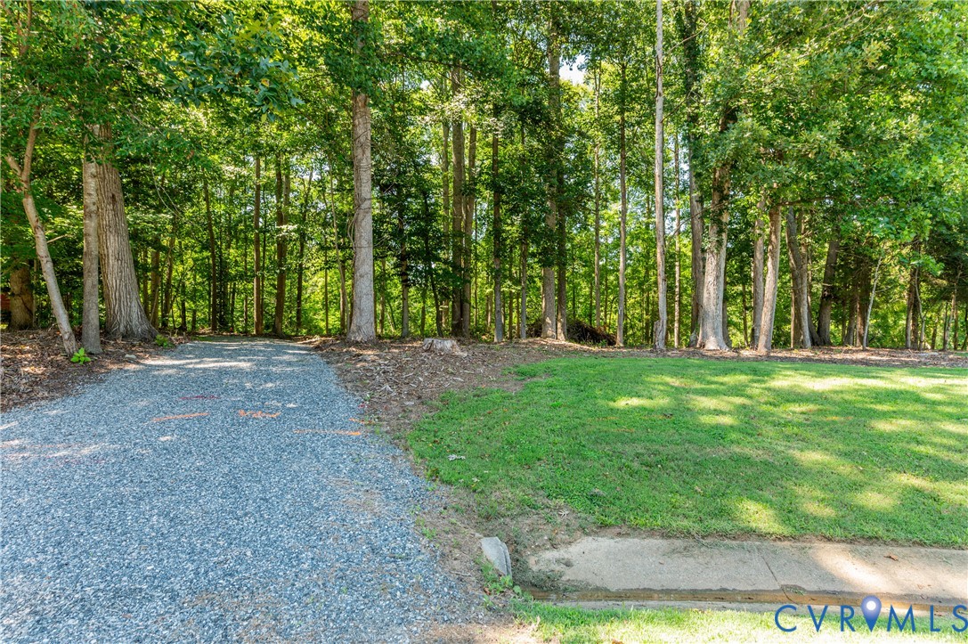 14505 Riverside Drive Ashland, VA 23005 - Photo 10 of 18 Gallery Image 10