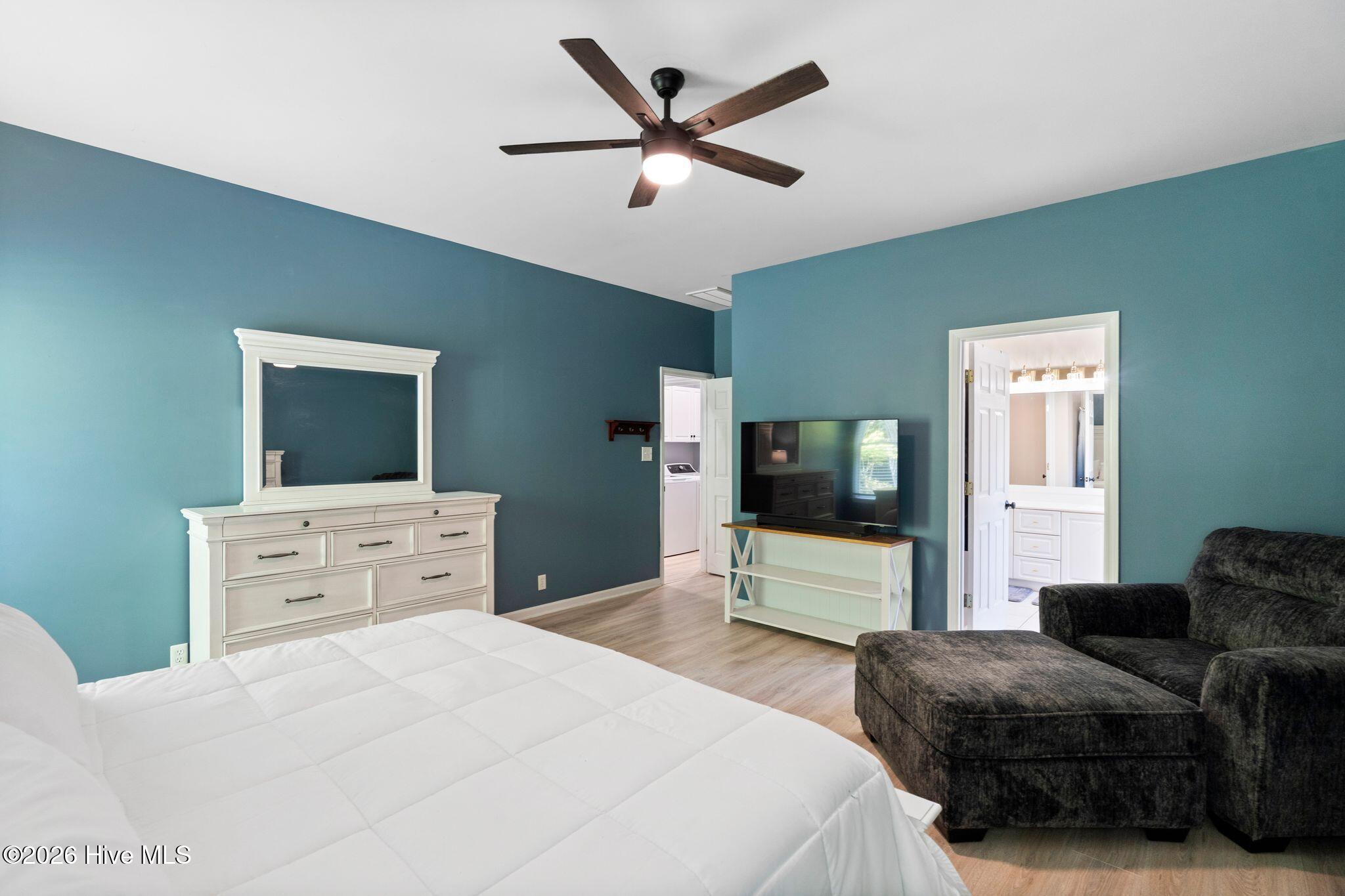 1128 Mill Run Road Sneads Ferry, NC 28460 - Photo 19 of 65 Owner's Suite