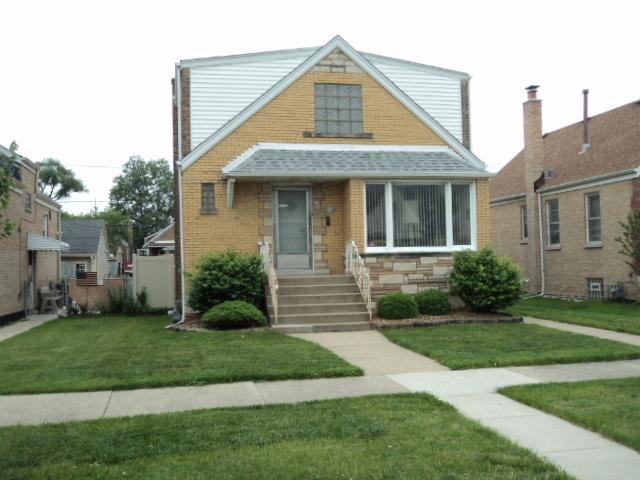 7341 56th Place Summit, IL 60501 - Photo 1 of 29 Gallery Image 1