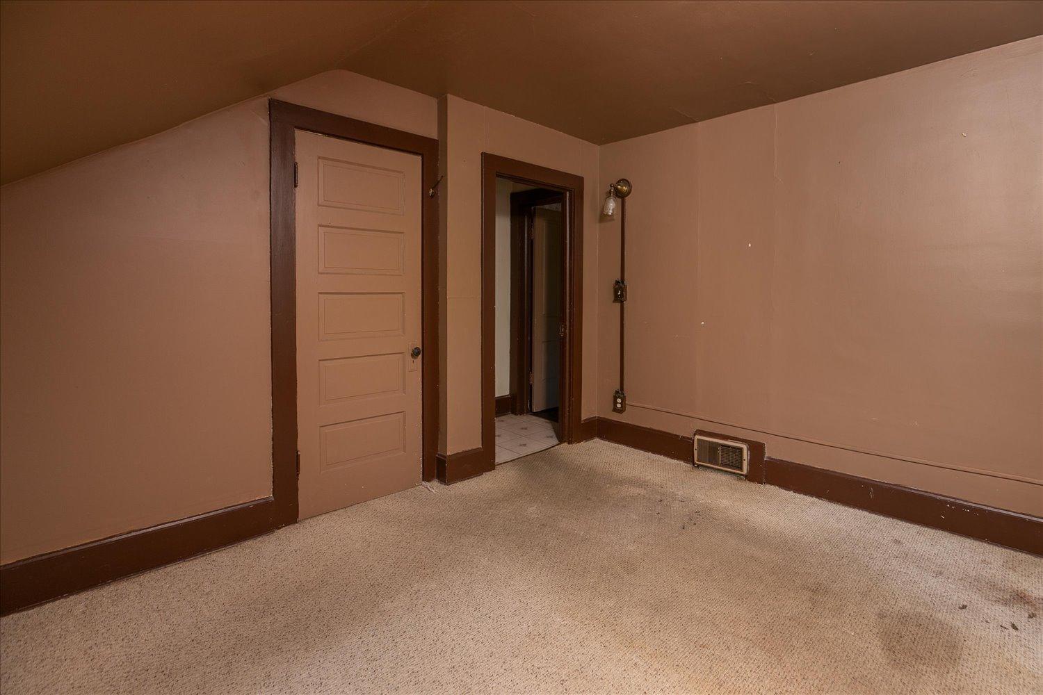 1831 Bush Street Red Wing, MN 55066 - Photo 18 of 33