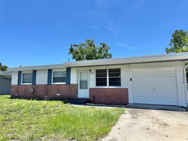 $2,000 | 8574 94th Avenue, Seminole, FL 33777