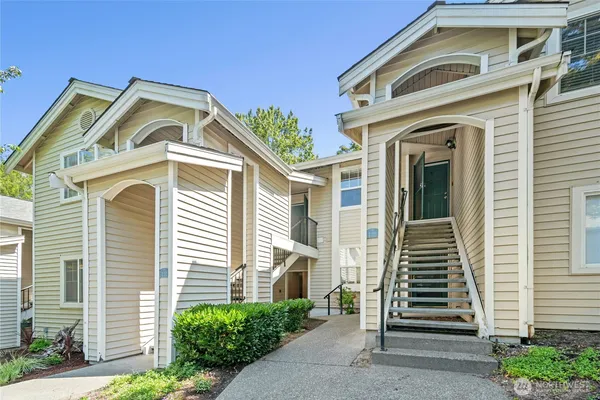 $350,000 | 2300 Jefferson Avenue Northeast, Unit E121, Renton, WA 98056