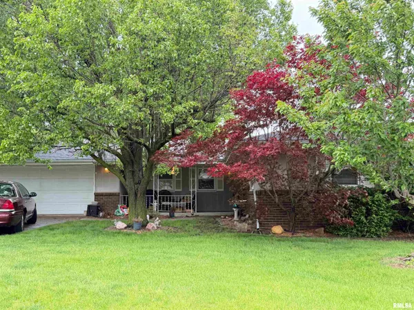$245,000 | 210 Riss Drive, Normal, IL 61761