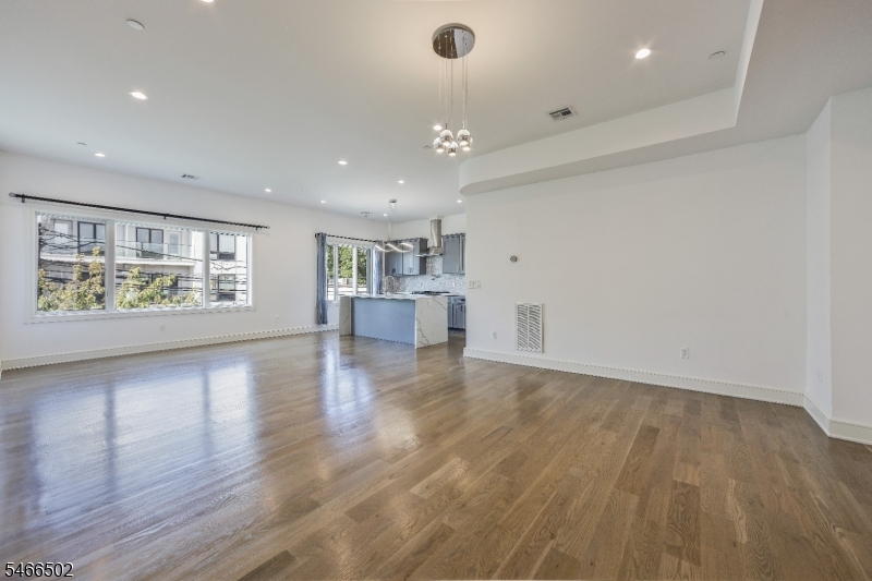 12 River Road Fair Lawn, NJ 07410 - Photo 11 of 20 Gallery Image 11