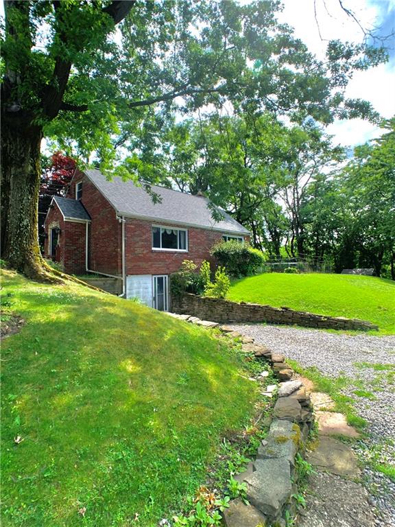 312 Bon Air Road Pittsburgh, PA 15235 - Photo 6 of 25 Gallery Image 6