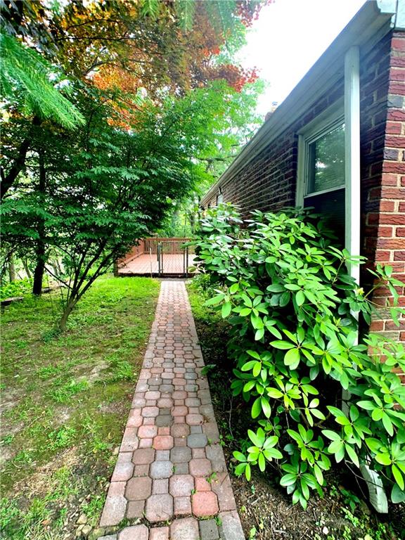 312 Bon Air Road Pittsburgh, PA 15235 - Photo 8 of 25 Gallery Image 8