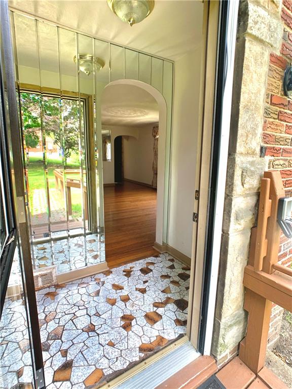 312 Bon Air Road Pittsburgh, PA 15235 - Photo 9 of 25 Gallery Image 9