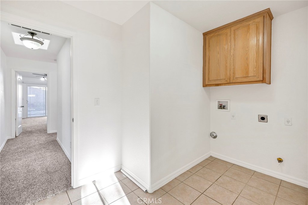 1230 Shellie Lane Hemet, CA 92543 - Photo 27 of 44 a view of a room that has a mirror in it