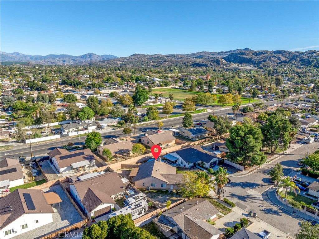 1230 Shellie Lane Hemet, CA 92543 - Photo 37 of 44 a view of a city with mountains in the background