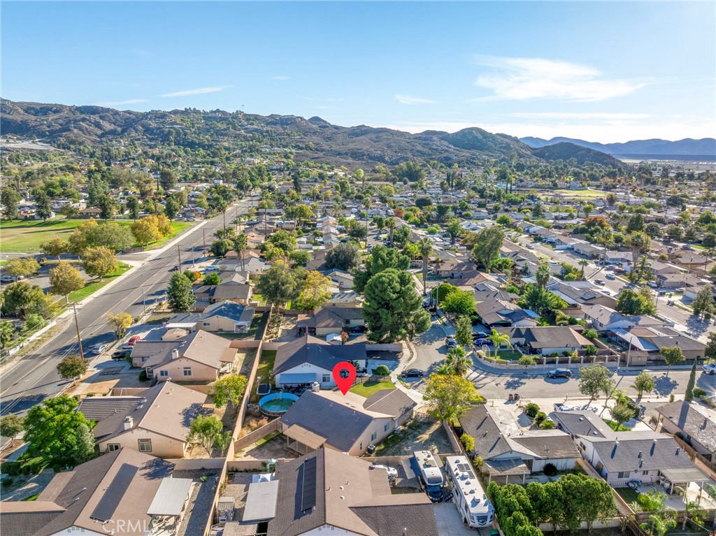1230 Shellie Lane Hemet, CA 92543 - Photo 38 of 44 a view of city and mountain
