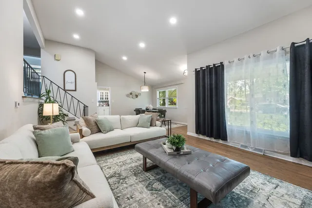 $5,000 | 12548 South Major Avenue, Unit 1D, Palos Heights, IL 60463