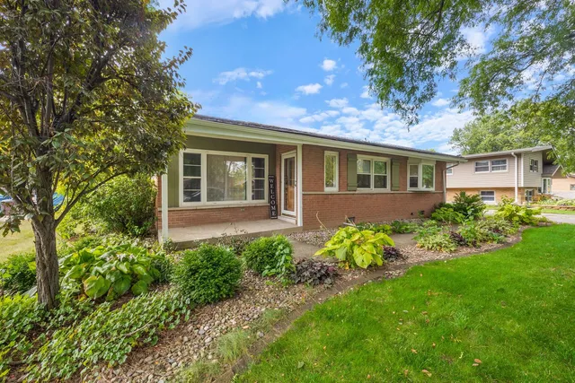 $5,000 | 12548 South Major Avenue, Unit 1D, Palos Heights, IL 60463