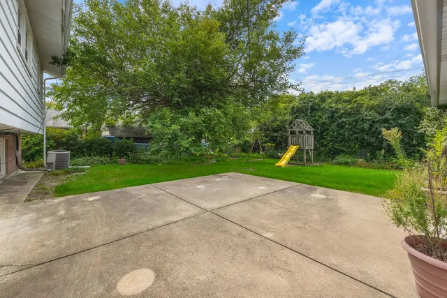 $5,000 | 12548 South Major Avenue, Unit 1D, Palos Heights, IL 60463