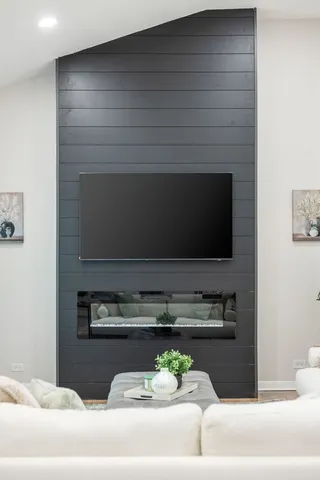 $5,000 | 12548 South Major Avenue, Unit 1D, Palos Heights, IL 60463