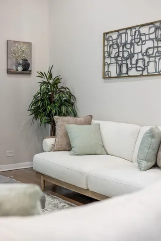 $5,000 | 12548 South Major Avenue, Unit 1D, Palos Heights, IL 60463