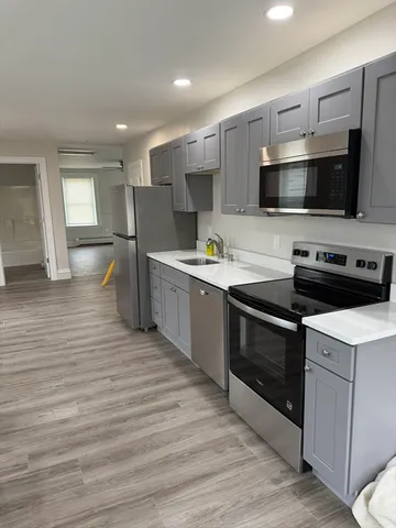 $2,000 | 68 Wales Street, Unit 2, Abington, MA 02351