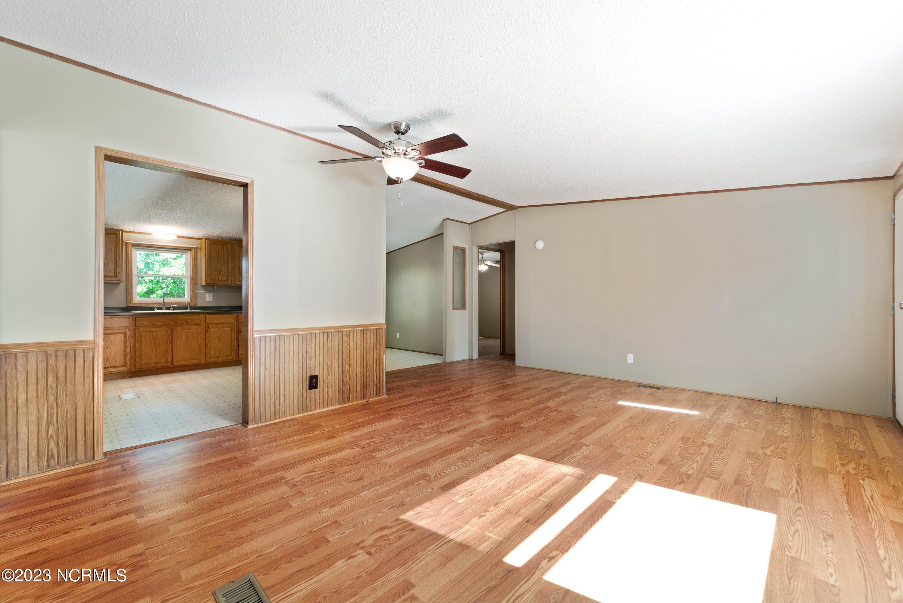 111 Silance Road Jacksonville, NC 28540 - Photo 13 of 44 111 Silance - (22)
